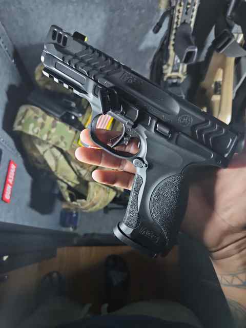 M&amp;P Metal Carry Comp