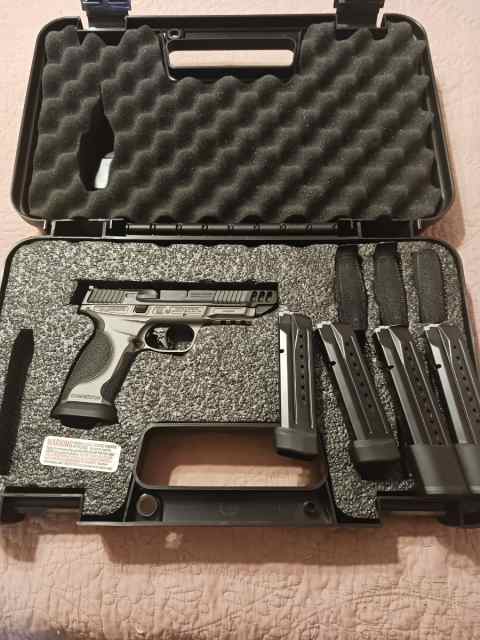 Smith Wesson M&amp;P 2.0 9mm COMPETATOR  $700