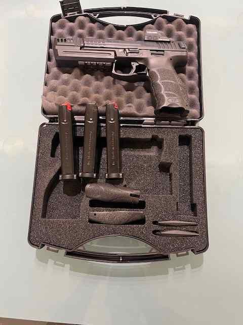 HK VP9 with Holosun 407c red dot