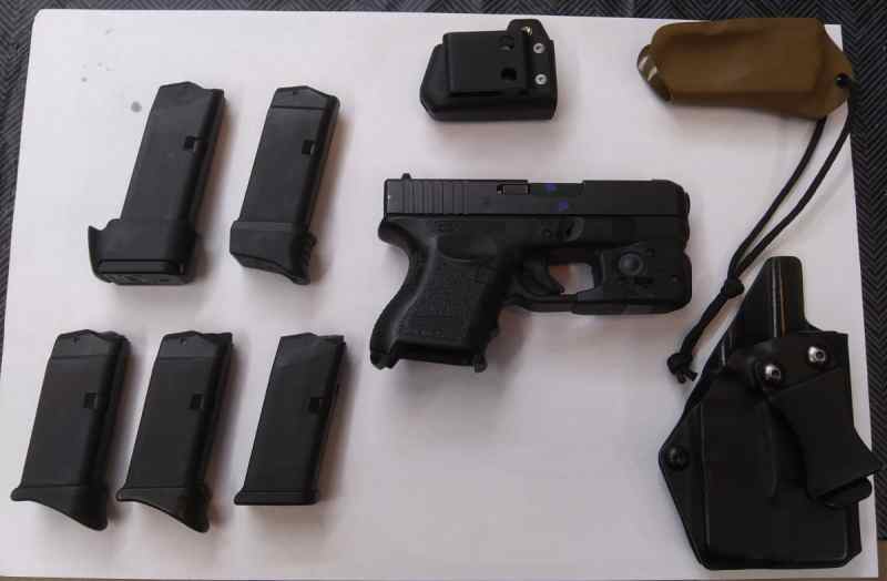 Glock 27 Gen 3 .40 S&amp;W with  EXTRA's Georgetown