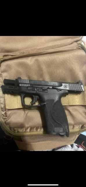 M&amp;P 2.0 FOR SALE