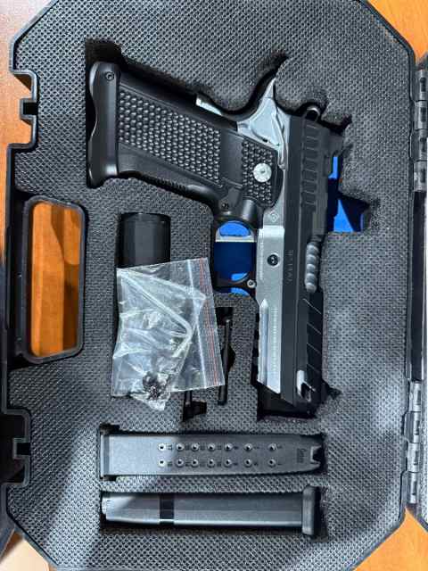 LIGHTLY USED XP PRO CHROME &amp; BLACK PORTED 