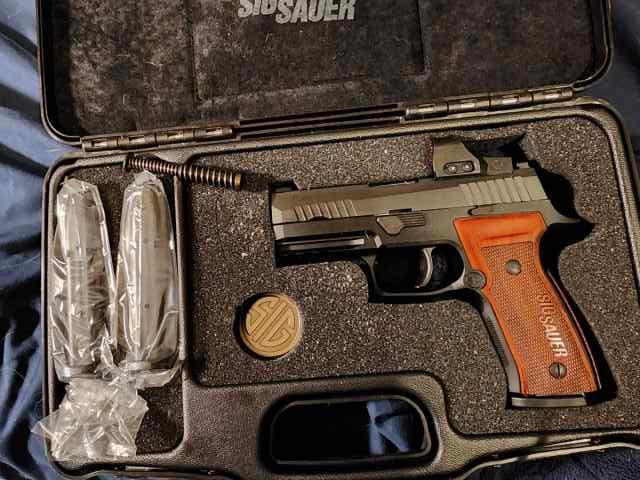 SIG SAUER CLASSIC P320 FROM SIG CUSTOM WORKS 