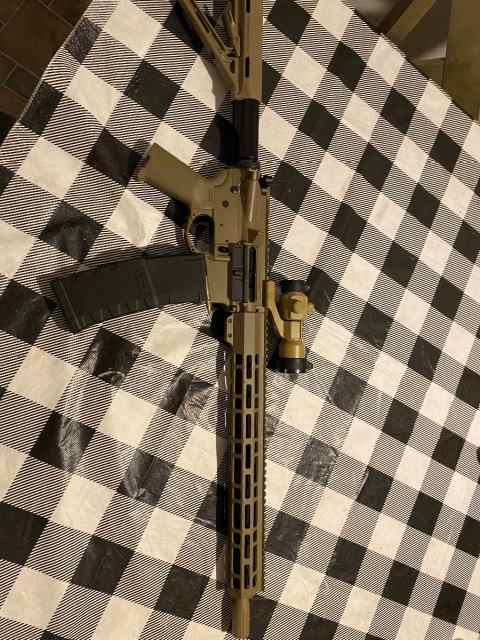 AR15 with Red dot   .556