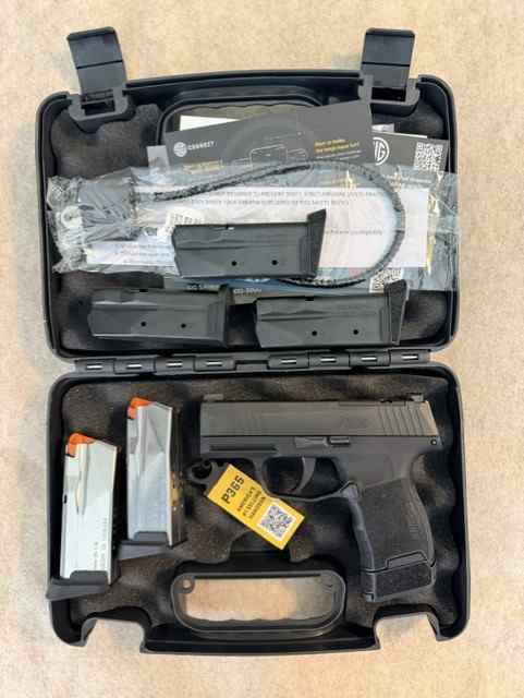 Sig Sauer P365-9-BXR3P - w/6 mags