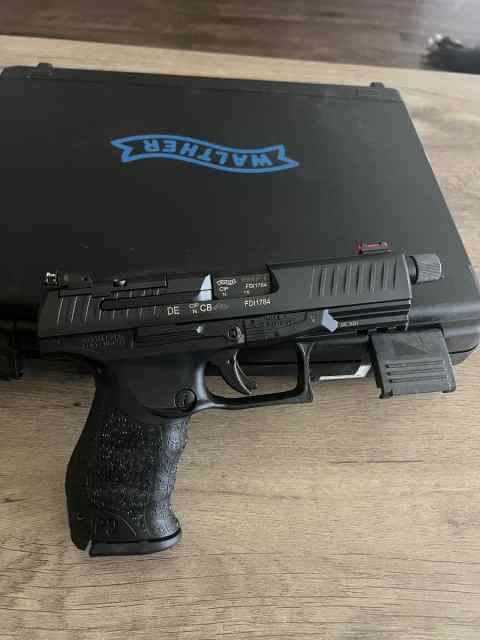 Like New Walther PPQ M2 Q4 Tac 9mm