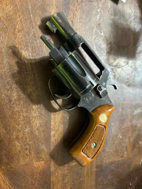 S&amp;W Model 36 2” 38spcl