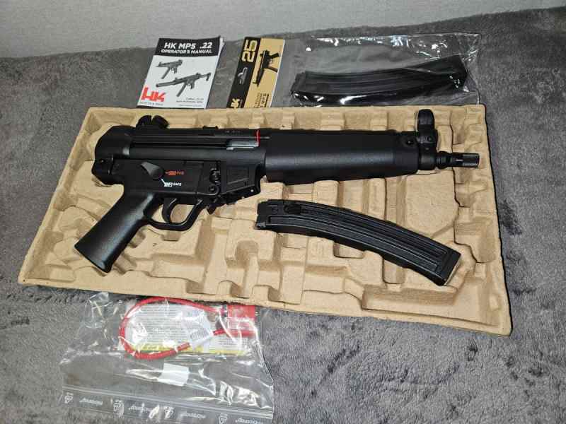 NEW HK MP5 .22Lr (with extra 25 round mag)