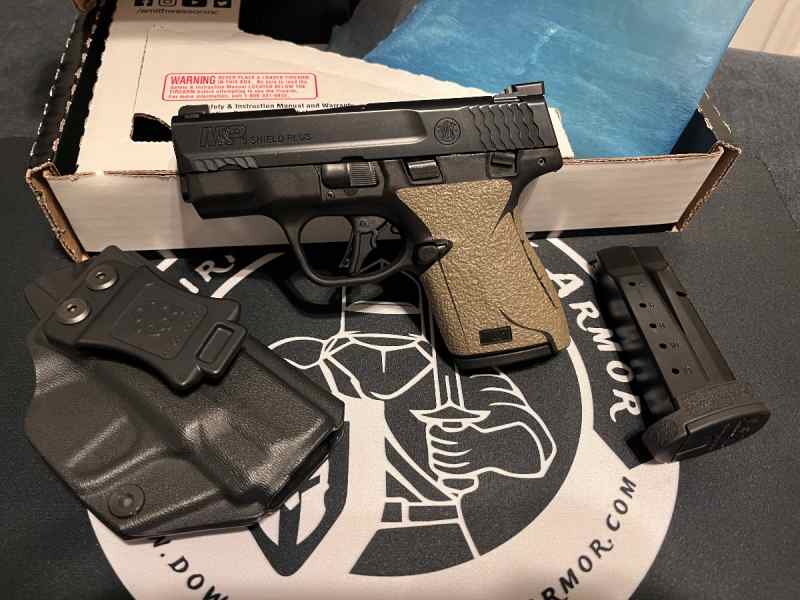 Smith and Wesson M&amp;P9 Shield Plus