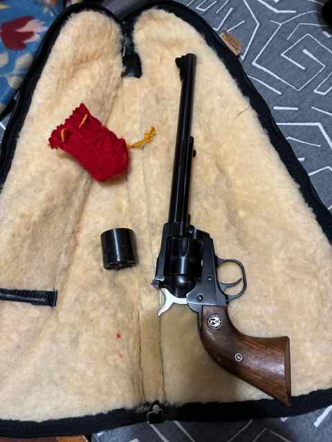 Ruger single six. 22 lr&amp; 22 mag 