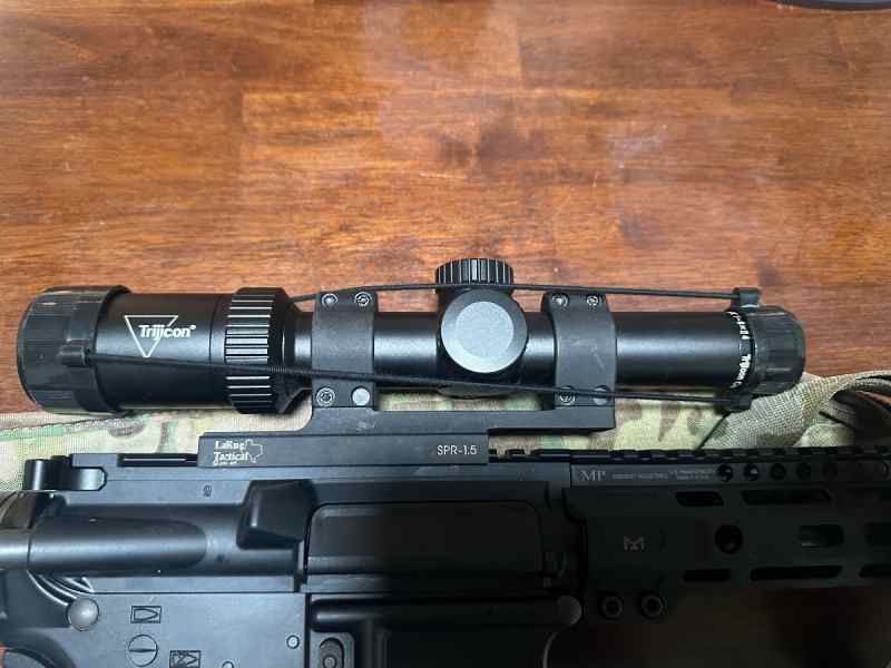 **Trijicon HX-1.  1-6. Greet dot 