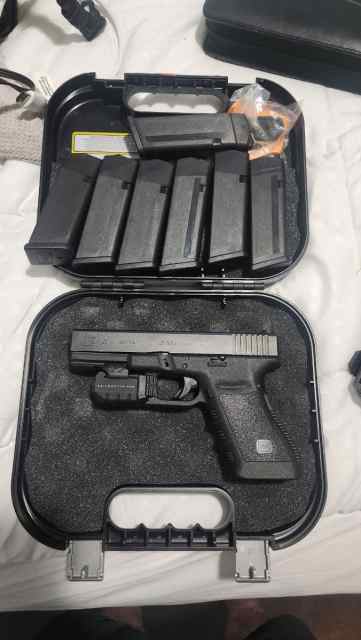 Glock 21 with extras