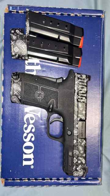 S&amp;W Equalizer 