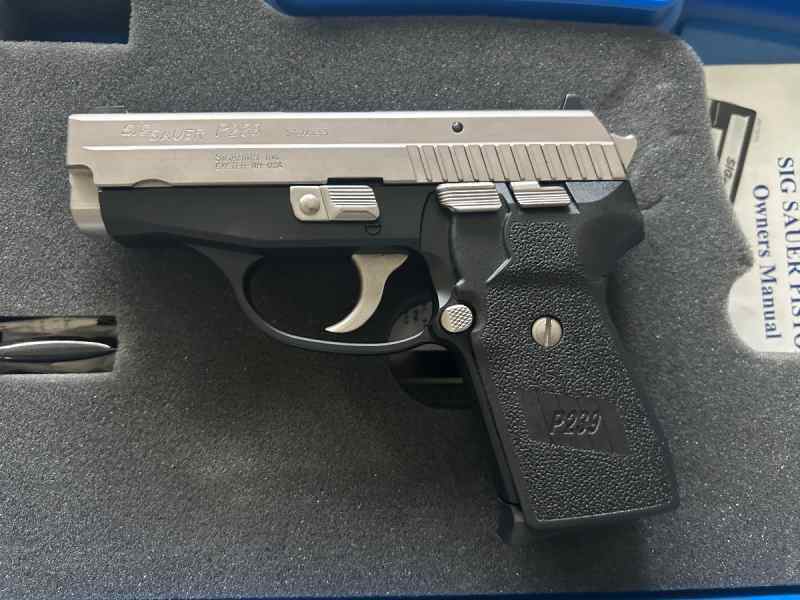 6918832.jpg