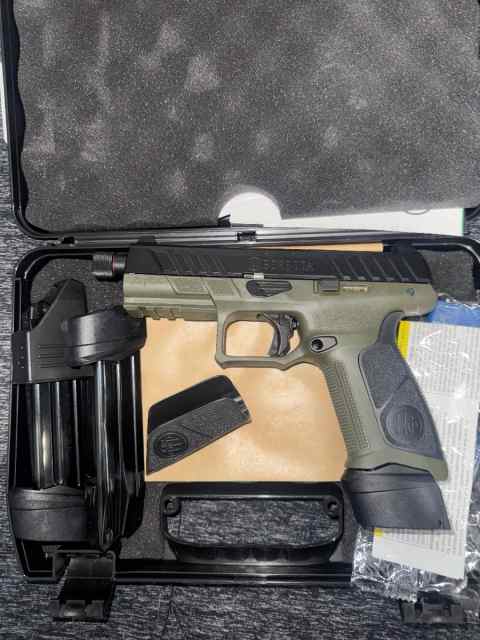 Beretta APX A1 Tactical