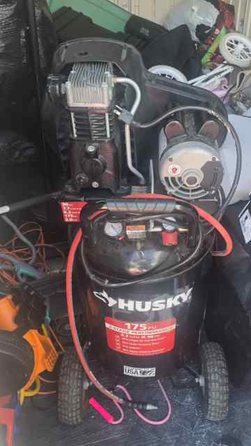 HUSKY AIR COMPRESSOR 30GALLON TRADE