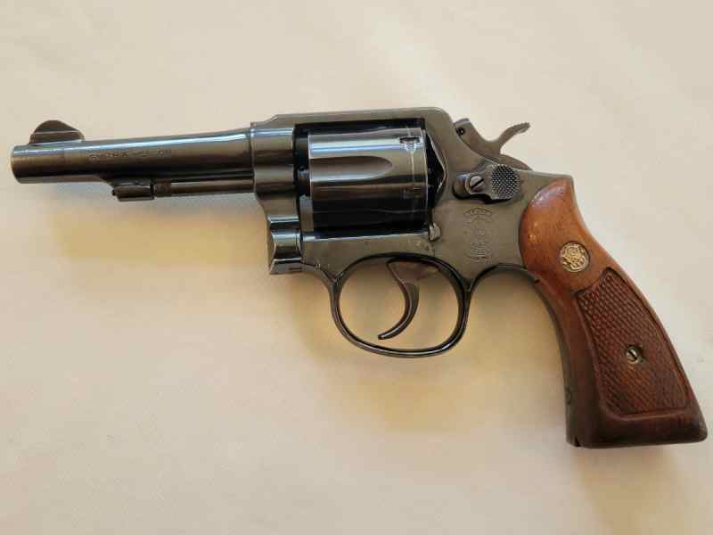 Smith &amp; Wesson Model 10-7 