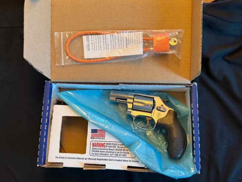 Smith and Wesson Model 60 NEW