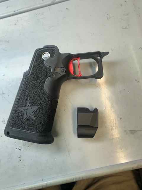 Staccato stippled grip and more