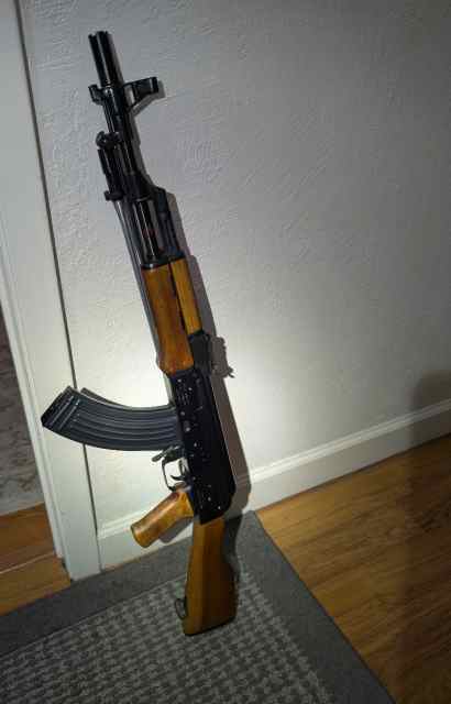 1986 Polytech Spiker, polytech nickel follower mag
