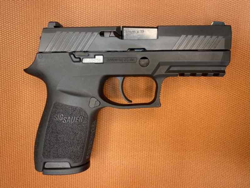 NEW IN BOX - Sig Sauer P320 Compact - 9mm - 3.9&quot;