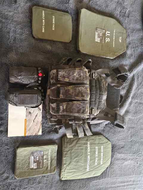 crye precision jpc 2.0 medium w/Usmc plates/extras