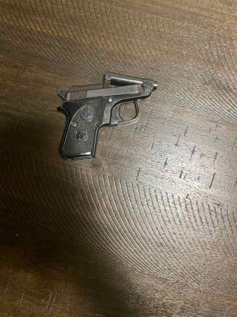 Beretta 25 acp great condition 