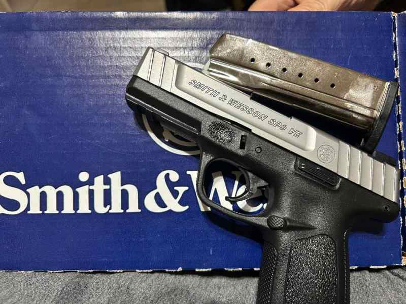 Smith &amp; Wesson SD9 VE 9MM Pistol 4 Barrel