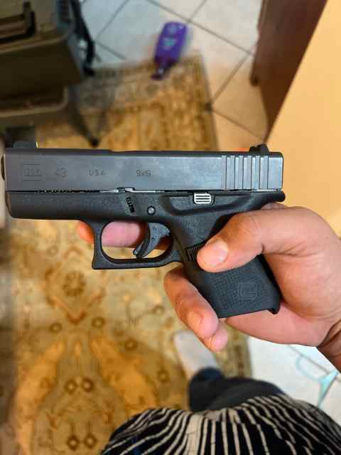 Glock 43 for trade plus cash on my end for g19/g17