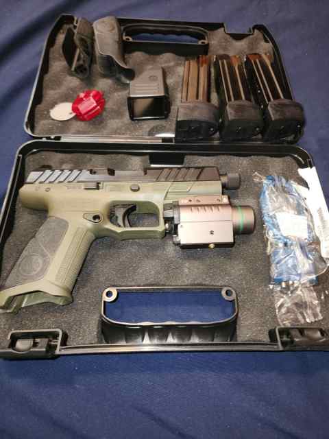 Beretta Apx full size tactical