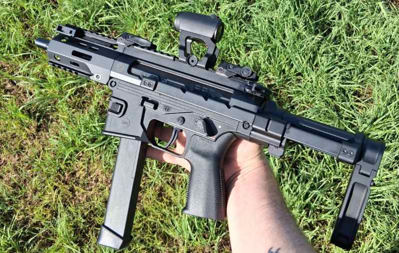 B&amp;T SPC9 PDW w/ Aimpoint T1