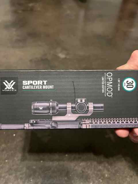 BNIB vortex FDE 30mm sport cantilever mount