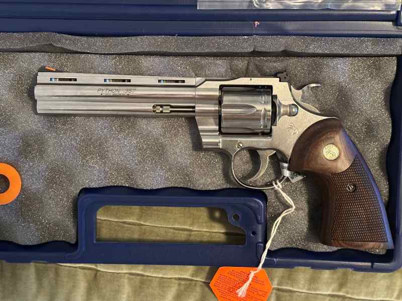 BRAND NEW Colt Python ( 6” barrel. .357)