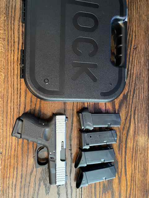 Glock26 w/ custom slide 