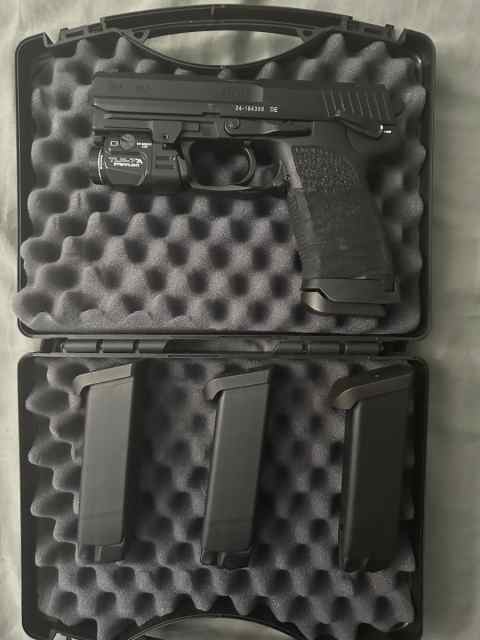 Hk USP 9mm full size with extras! 