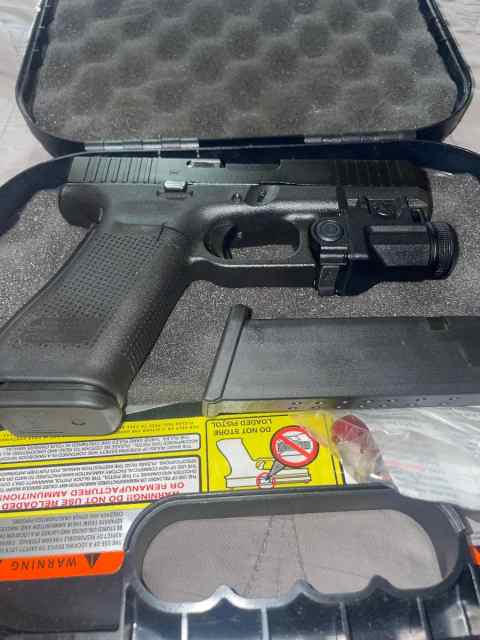 Lnib Glock 45 gen 5 with light 