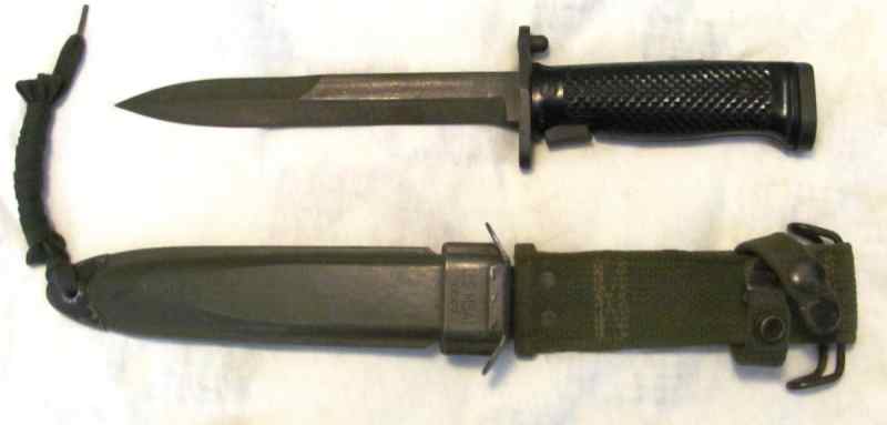 Bayonet w-scabbard M1 #1.JPG