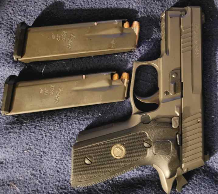 Sig Sauer p229 Legion 40 S&amp;W