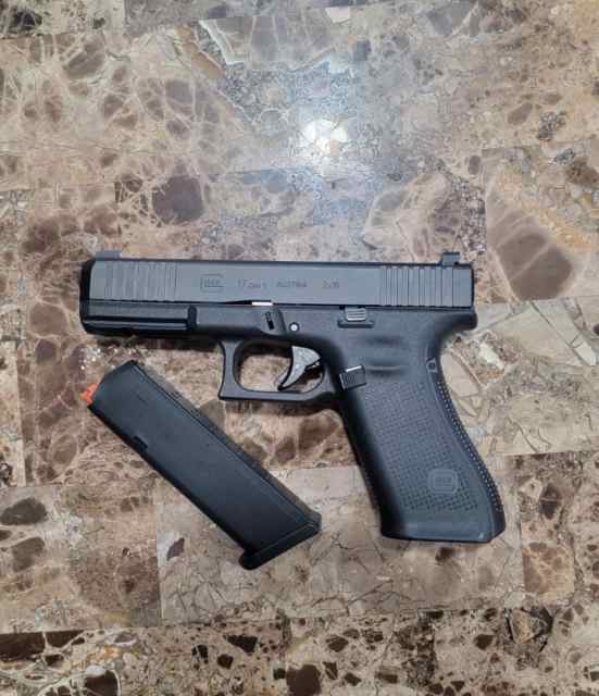 Glock 17 Gen5 