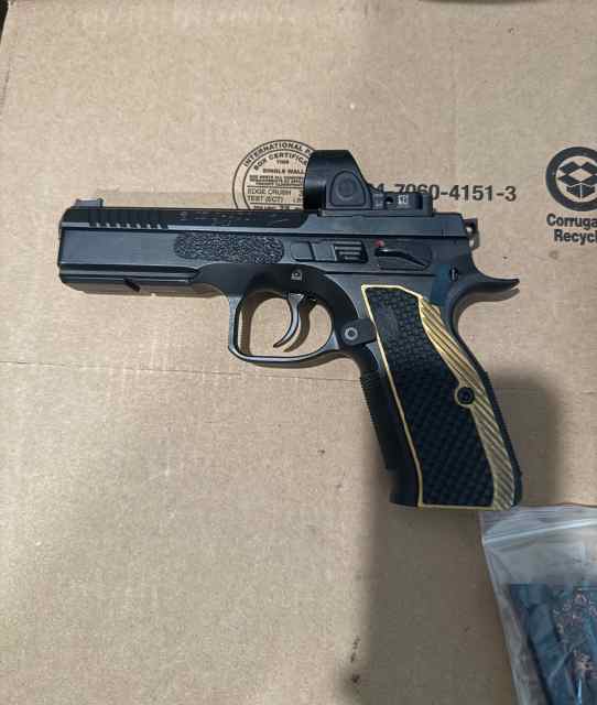 Cz Shadow 2 full Cajun 