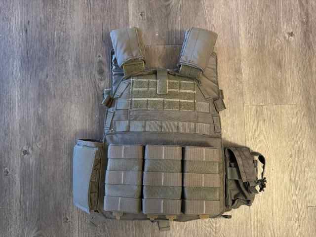 Lv.IV Plate carrier set up. Over $900 in value