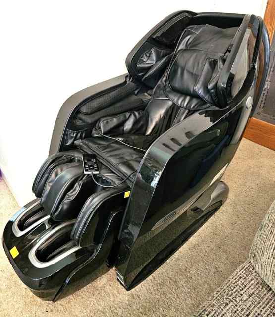 Infinity Imperial 3D Gravity Massage Chair Black.jpg