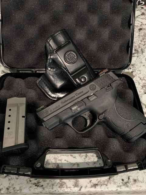 M&amp;p40 shield performance center with extras