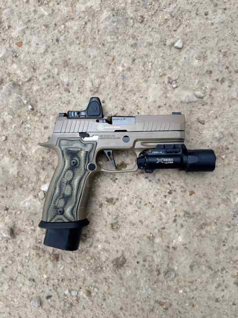 P320 AXG Scorpion