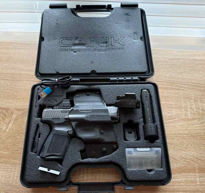 Canik TP9 Elite SC w/optic +weapon  light