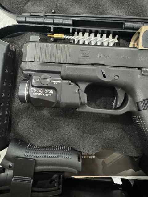 Glock 19