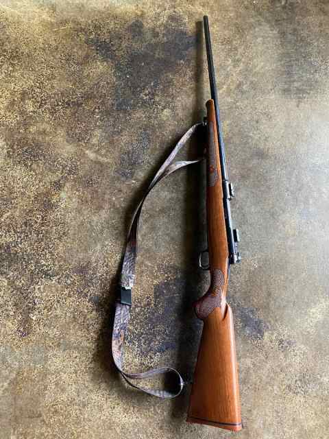 Winchester Model 70 XTR Featherweight 257 Roberts