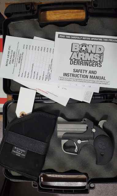 Bond Arms Backup Derringer .45ACP BOX.jpg