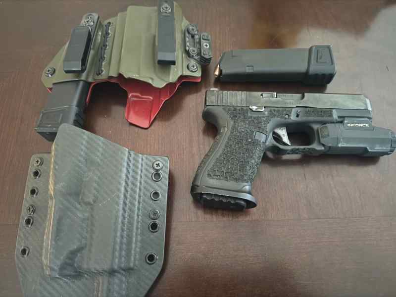 GLOCK 19 GEN 5 FULL EDC SETUP!!!