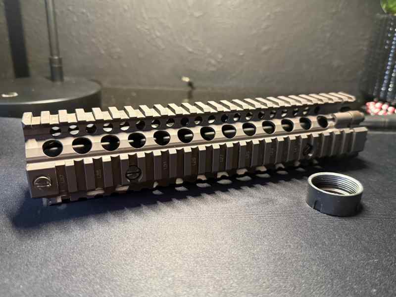 Daniel Defense RIS II 9.3&quot; Rail Brown